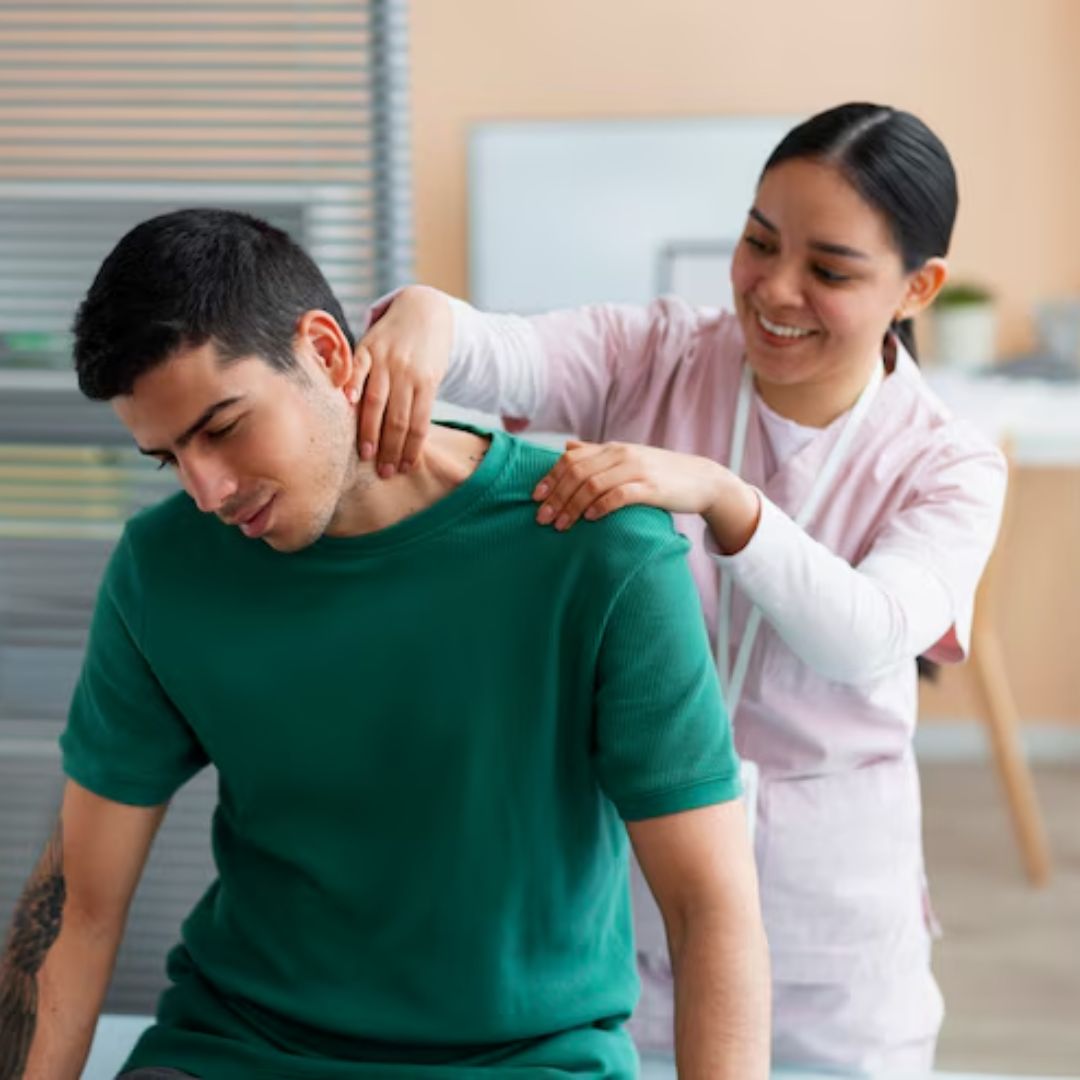 Thai Massage for Office Syndrome: Natural Relief for Desk Workers