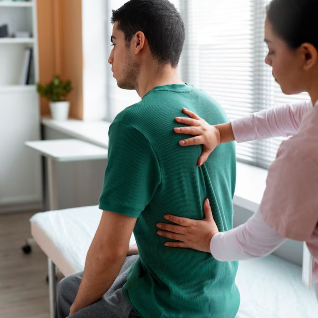 Thai Massage for Office Syndrome: Natural Relief for Desk Workers