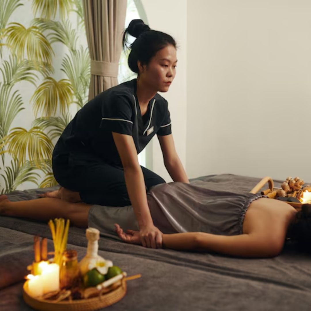 What to Expect from Your First Thai Massage in Bangkok